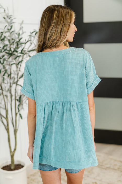 Basic Fade V-Neck Acid Wash Top in Dusty Teal