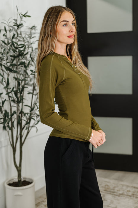 Effortless Edge Knit Henley Top in Camo Green