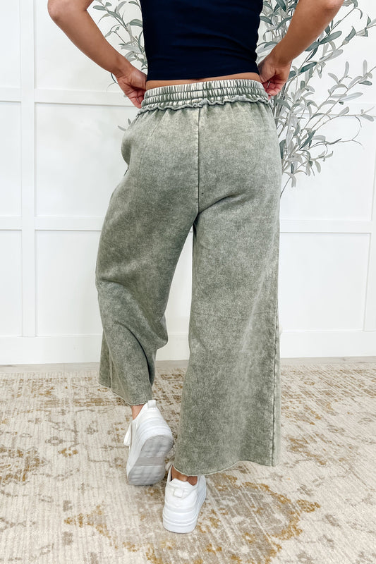 In or Out Wide Leg Cropped Pants Lt Olive