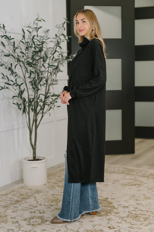 Travel City Scape Turtle Neck Tunic in Black